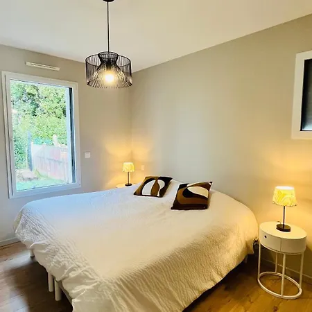 La Garenne, Piscine Et Pinède Villa *