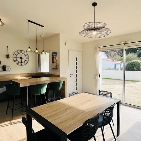 La Garenne, Piscine Et Pinède Villa Saint-Jean-de-Monts